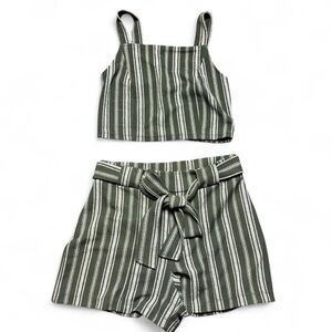 No Boundaries Green & White Striped 2 piece Shorts & Tank Top Set Size Small